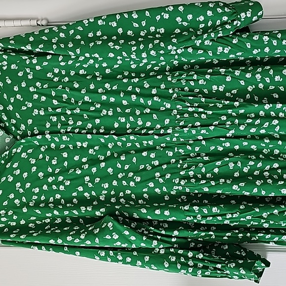 Ditsy flowers - Picture 3 of 3